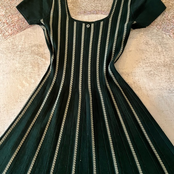 A line knit dress in forest green from guess - Picture 8 of 9